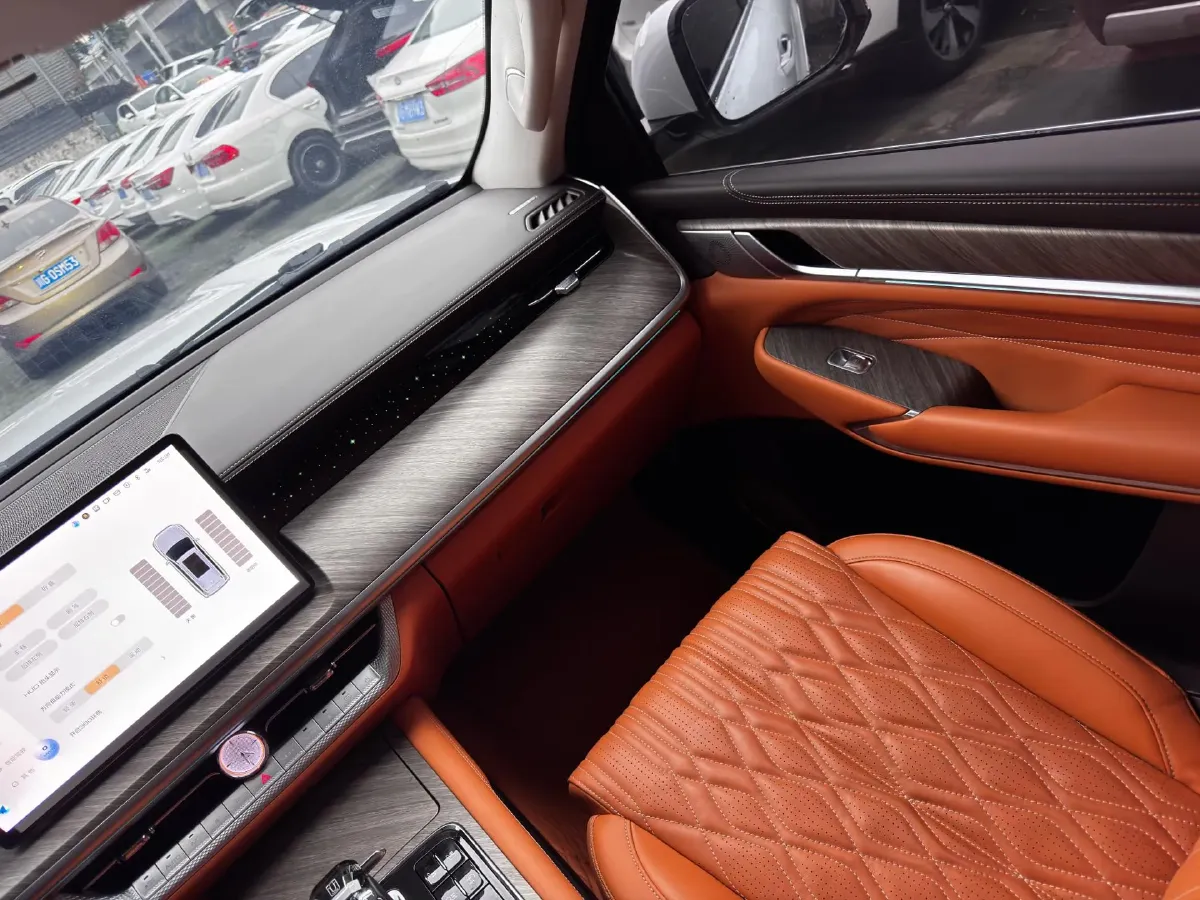 2022 Tank 500 3.0T 360HP V6 9AT,autocango,china used car exporter,china ev exporter,chinese used car exporter,chinese used ev exporter