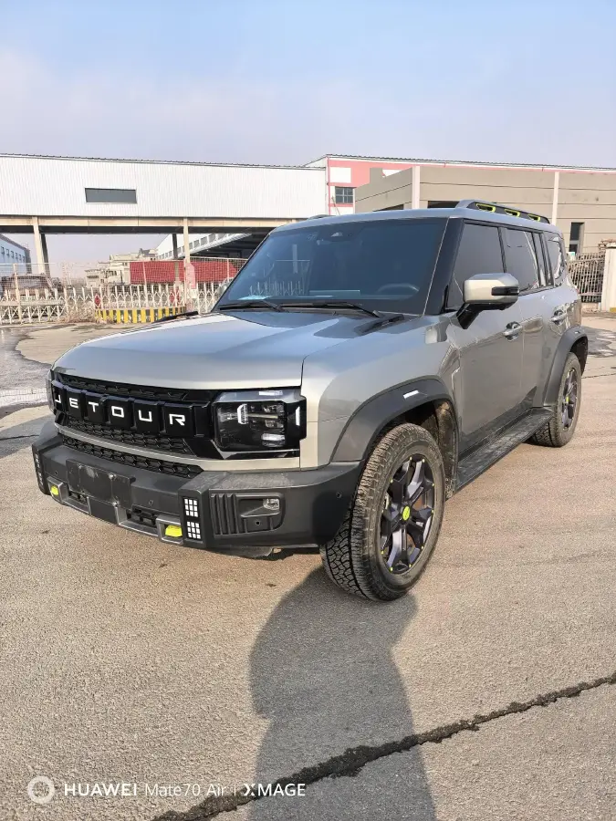 2023 Jetour Traveller 2.0T 254HP L4 7DCT