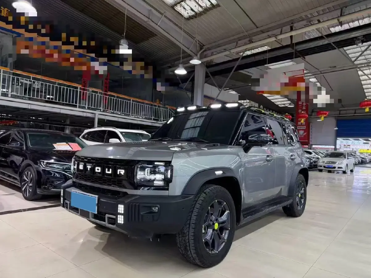 2023 Jetour Traveller 2.0T 254HP L4 7DCT