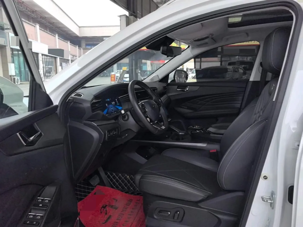 2024 KaiYi KunLun 1.6T 197HP L4 7DCT,autocango,china used car exporter,china ev exporter,chinese used car exporter,chinese used ev exporter