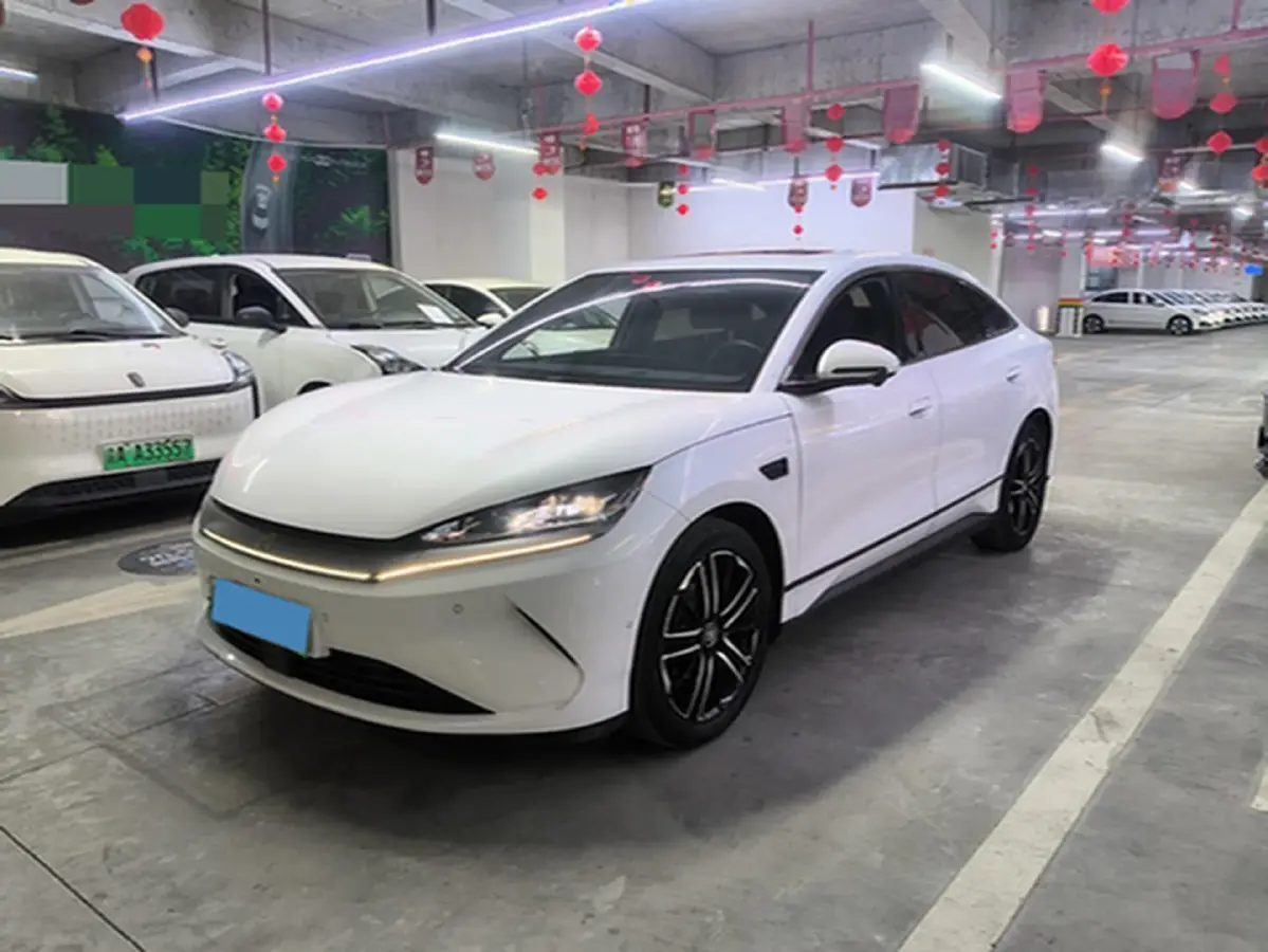 2025 BYD QinL BEV