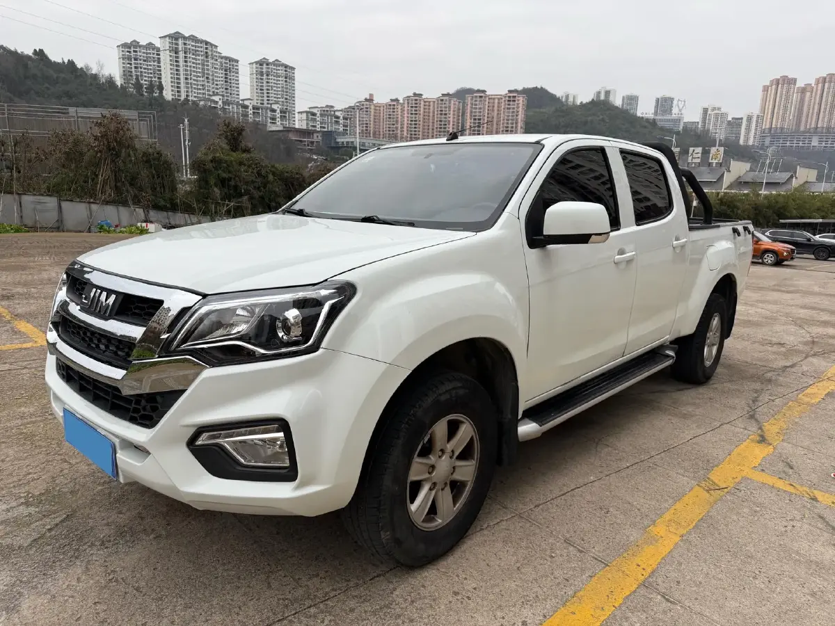 2022 Isuzu RE-MAX Jim 2.8T 120HP L4 5MT
