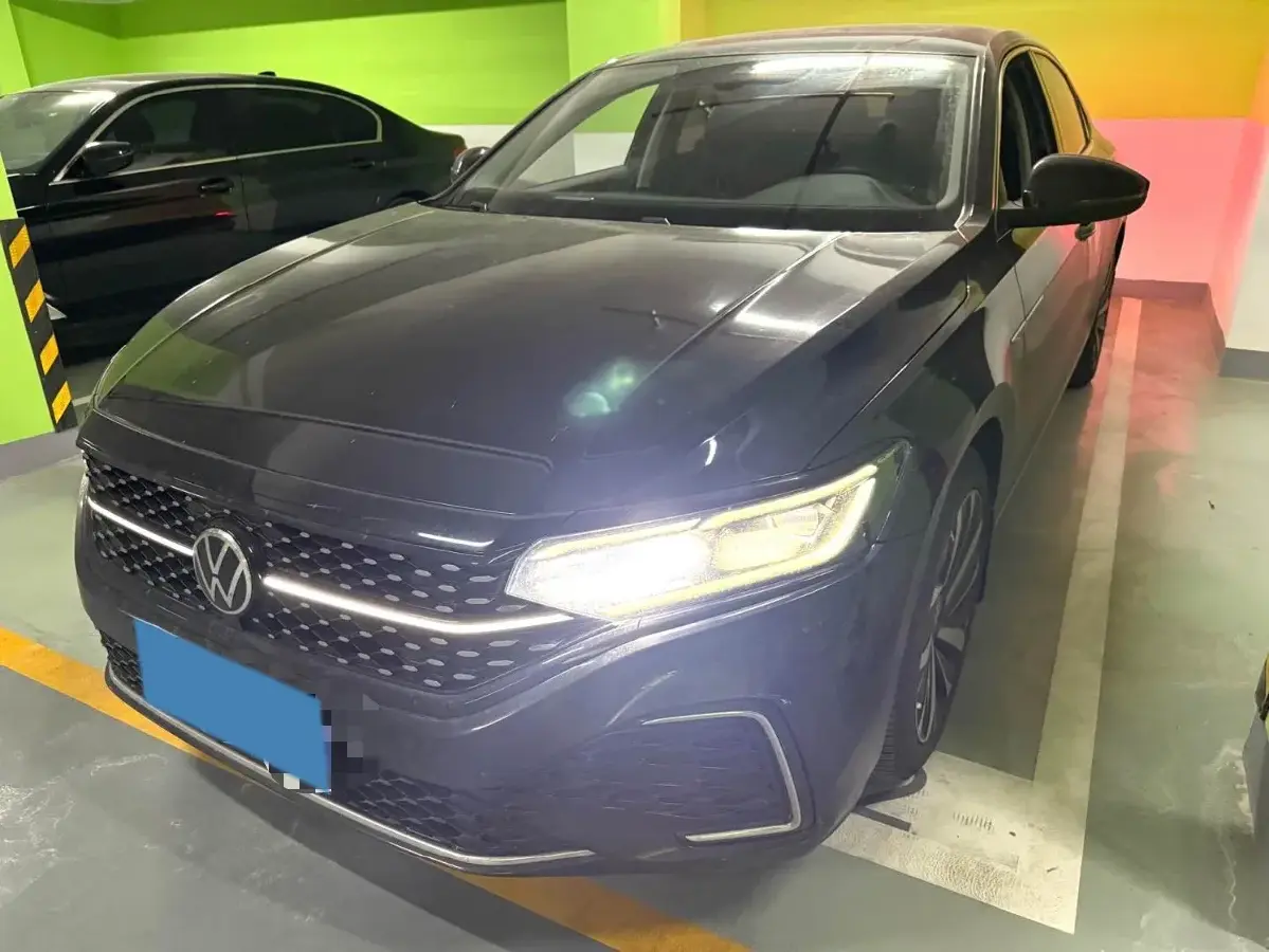 2022 Xpeng P7 BEV 60.2KWH