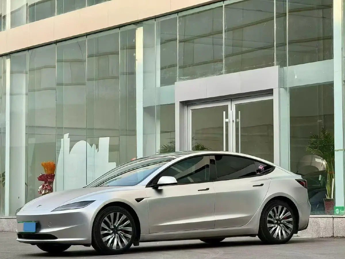 2023 HYPTEC GT BEV 80KWH