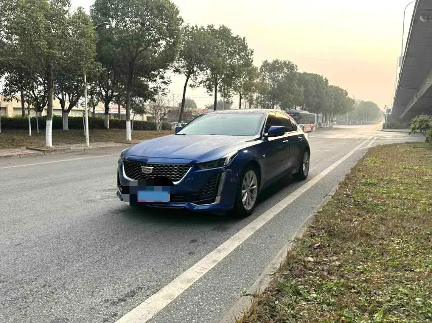 2021 Cadillac CT5 2.0T 237HP L4 10AT