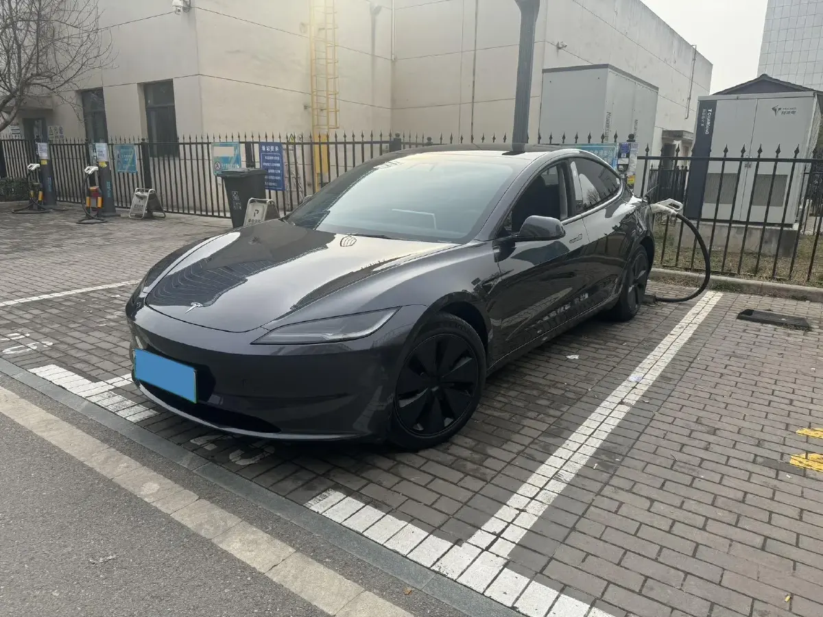 2023 HYPTEC GT BEV 80KWH