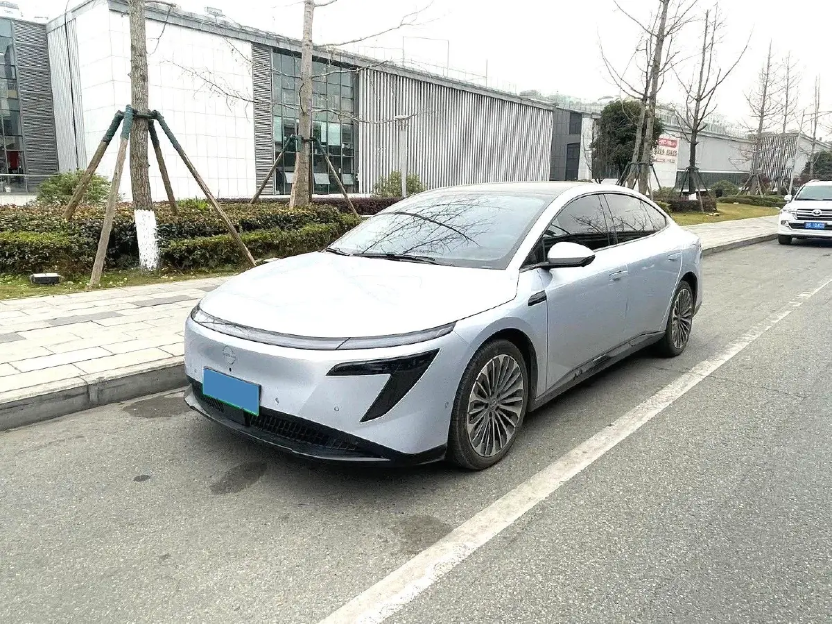 2025 Nissan N7 BEV 58KWH