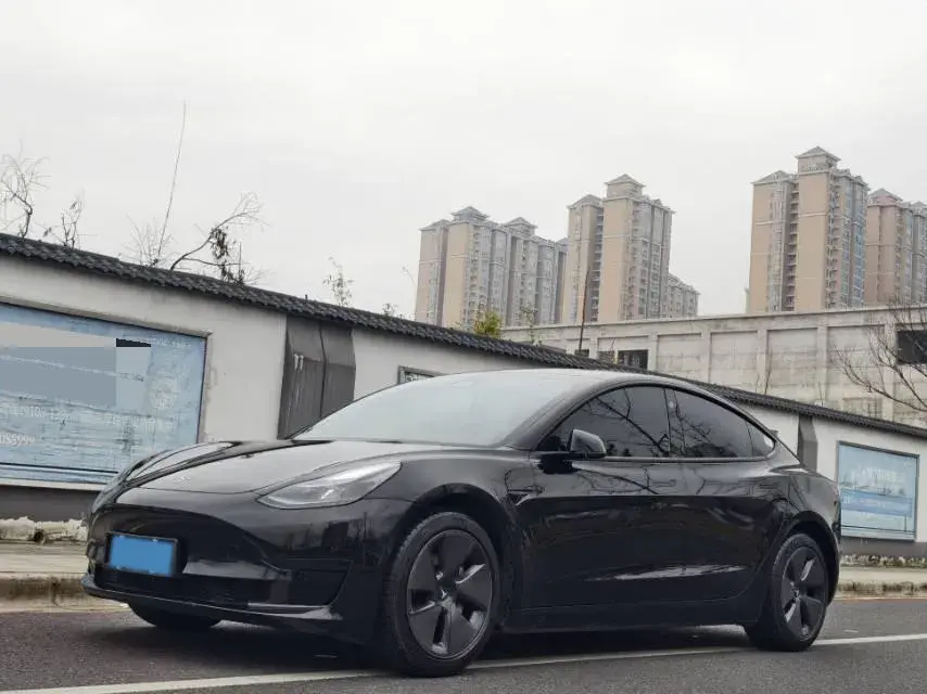 2022 Tesla Model 3 BEV 60KWH
