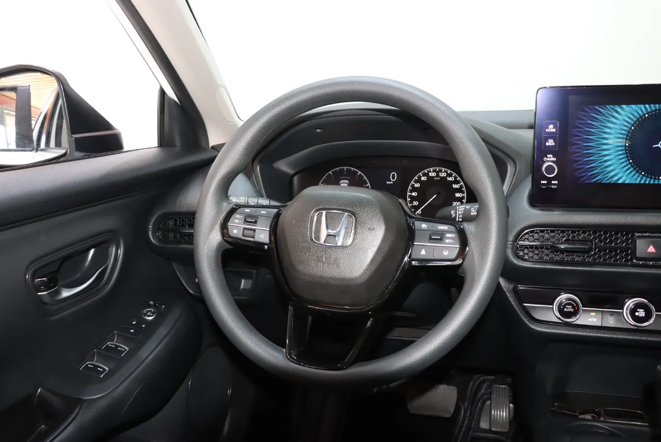 2023 Honda ZR-V 1.5T 182HP L4 CVT,autocango,china used car exporter,china ev exporter,chinese used car exporter,chinese used ev exporter