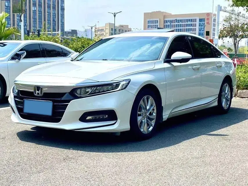 2018 Honda Accord 1.5T 194HP L4 CVT
