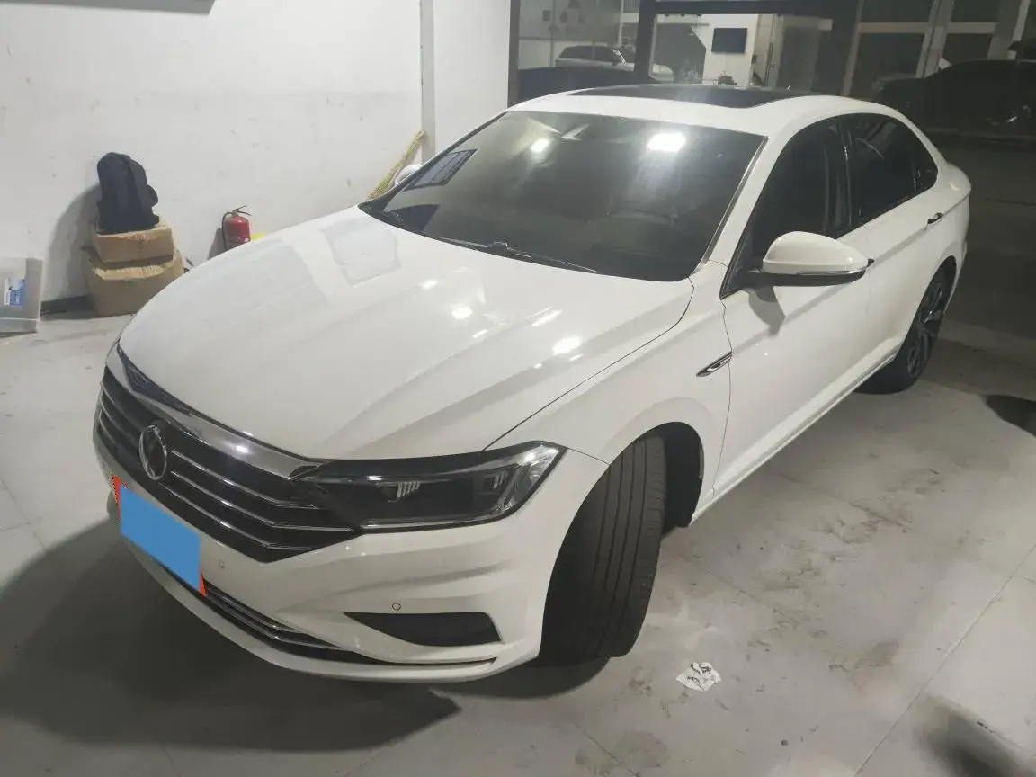 2022 Volkswagen Sagitar 1.4T 150HP L4 7DCT