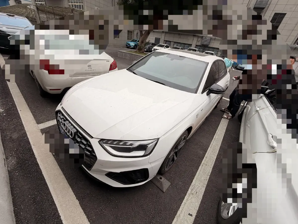 2024 Audi A4L 2.0T 190HP L4 7DCT