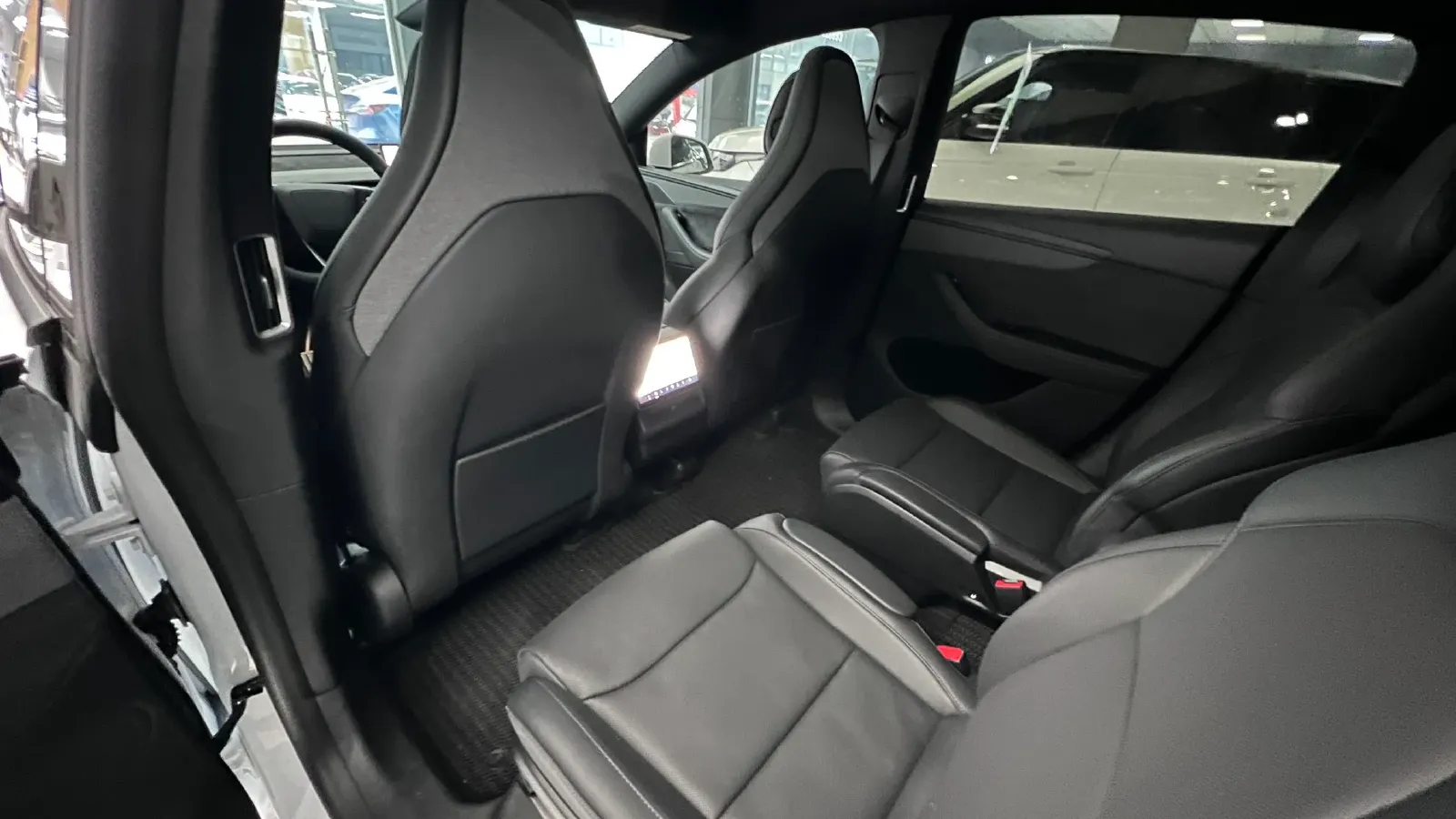 2025 Tesla Model Y L BEV,autocango,china used car exporter,china ev exporter,chinese used car exporter,chinese used ev exporter