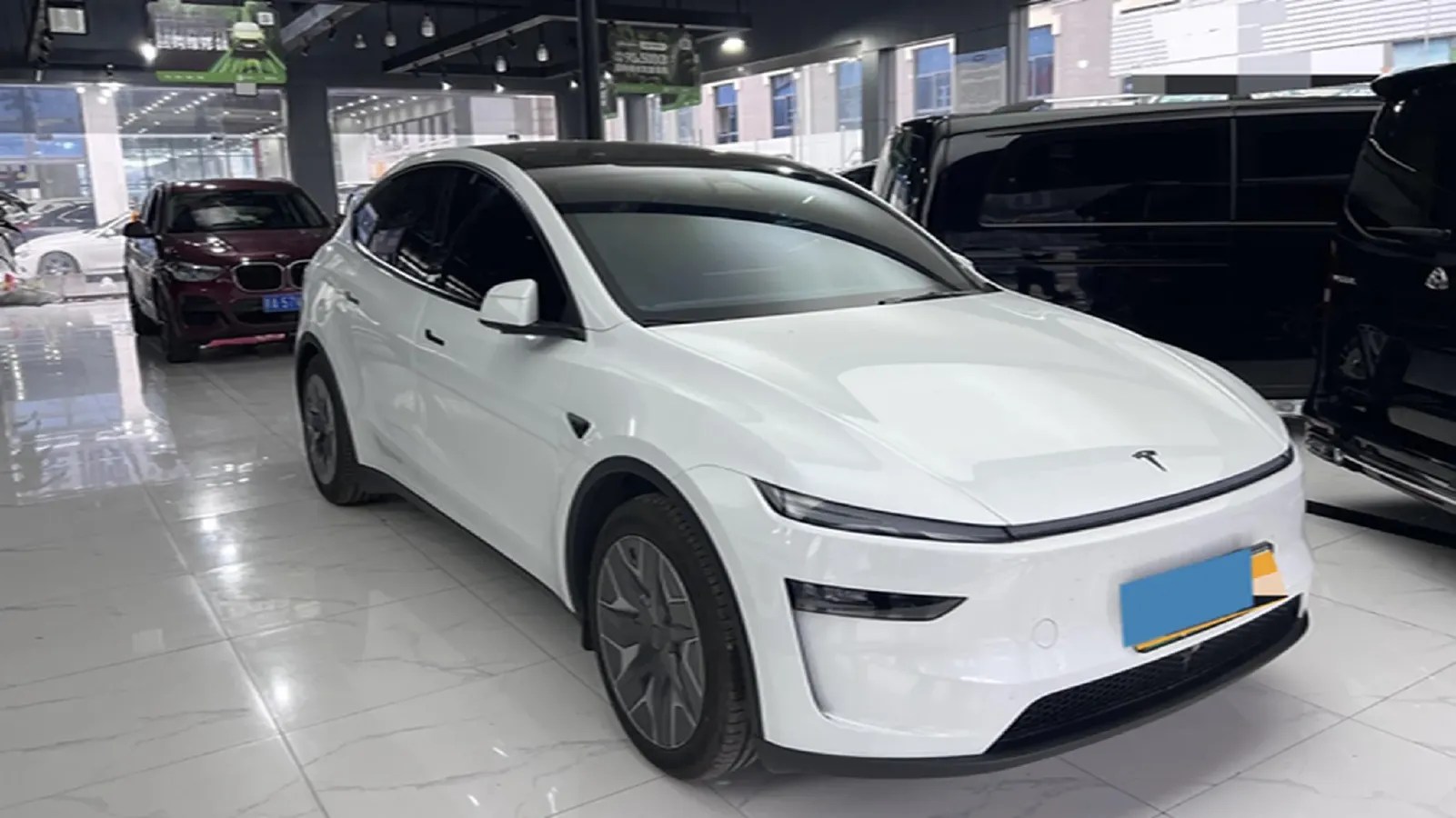 2025 Tesla Model Y L BEV,autocango,china used car exporter,china ev exporter,chinese used car exporter,chinese used ev exporter