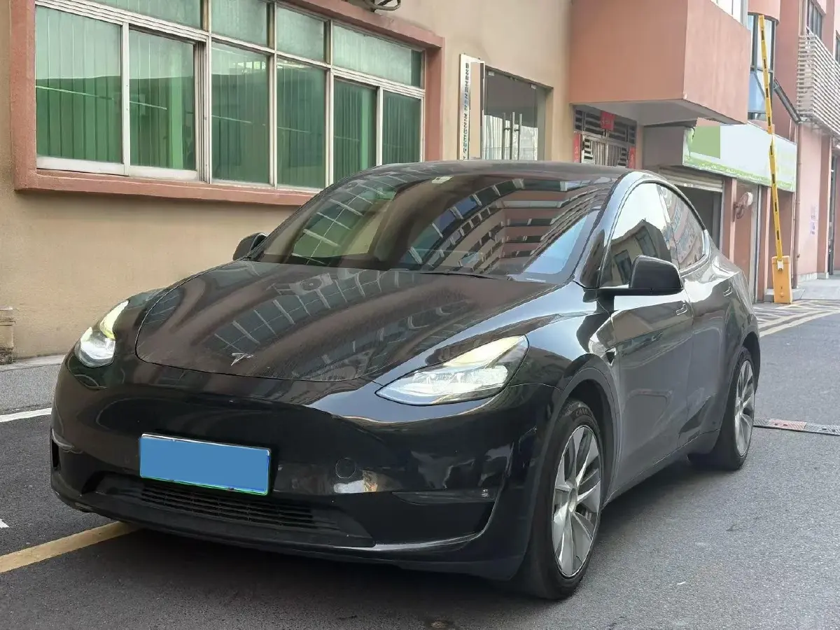 2021 Tesla Model Y BEV 60KWH