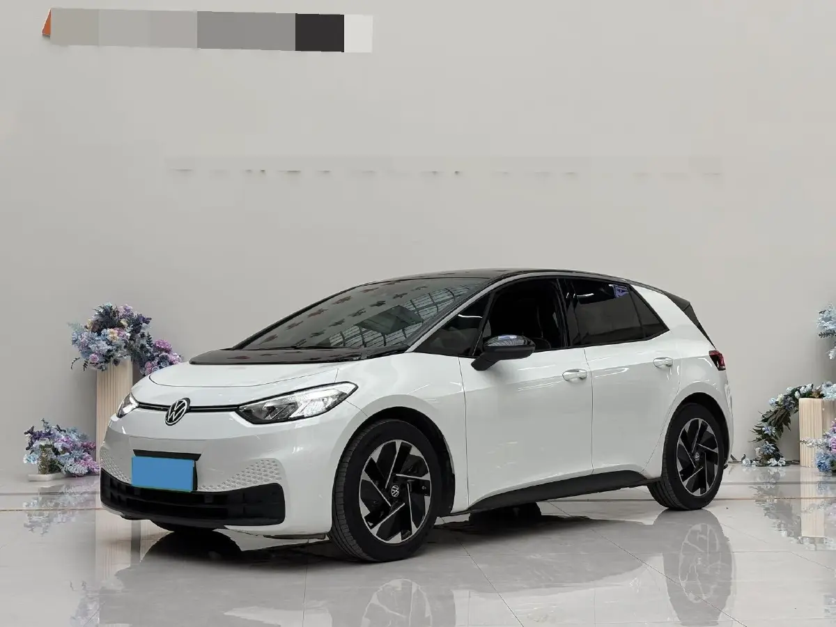 2025 Volkswagen ID.3 BEV 52.8KWH