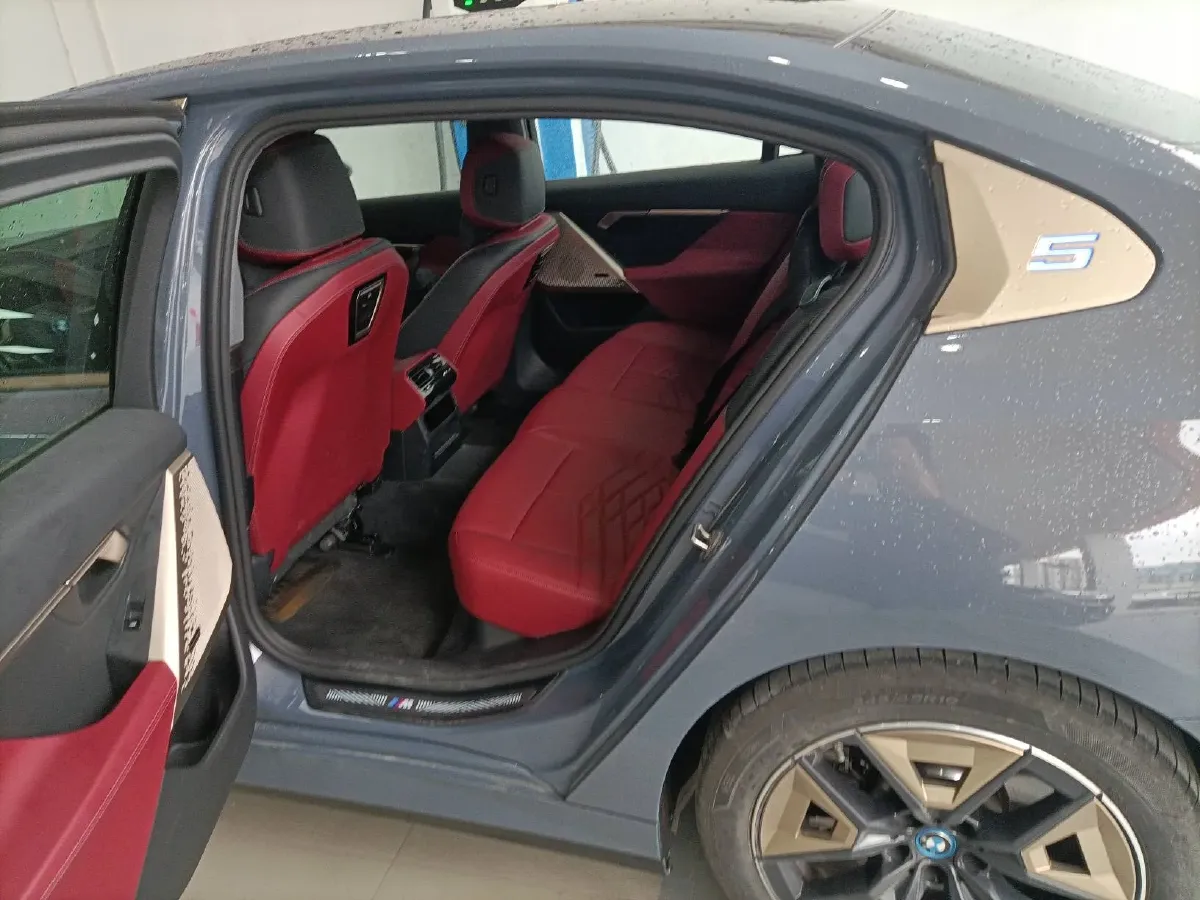 2024 BMW i5 BEV 79.05KWH,autocango,china used car exporter,china ev exporter,chinese used car exporter,chinese used ev exporter