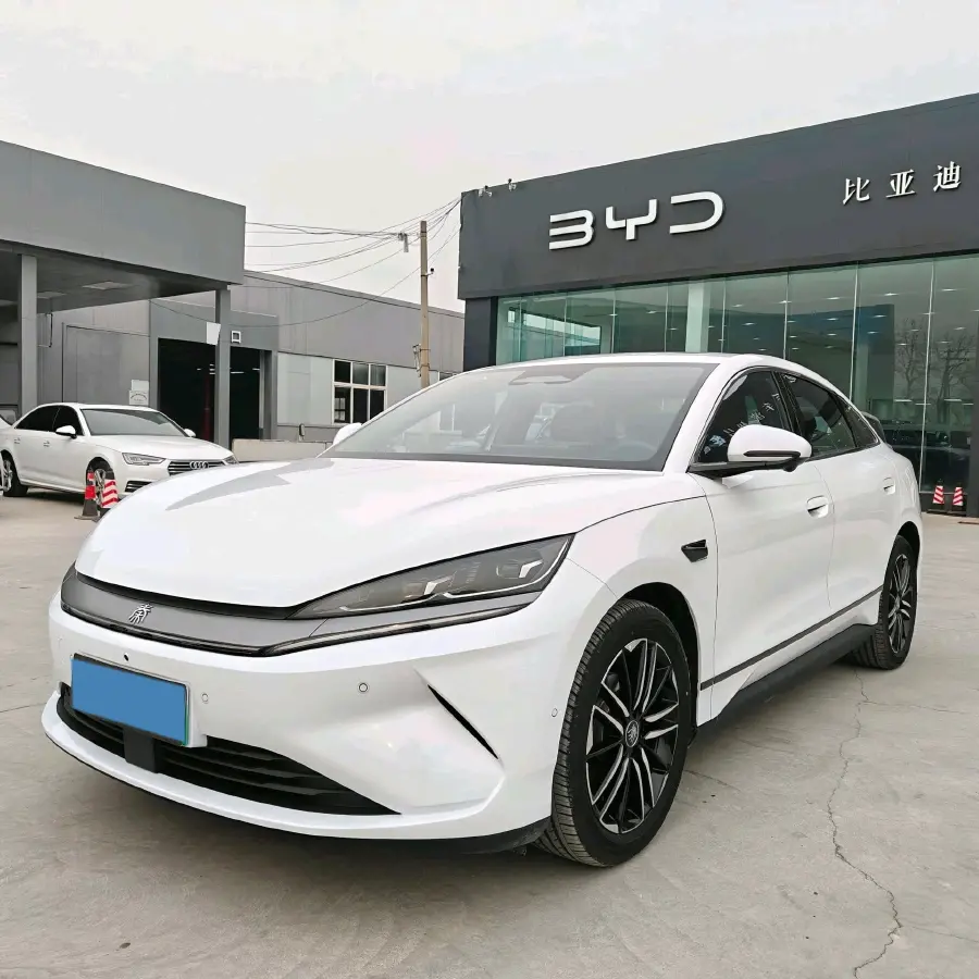 2025 BYD QinL BEV