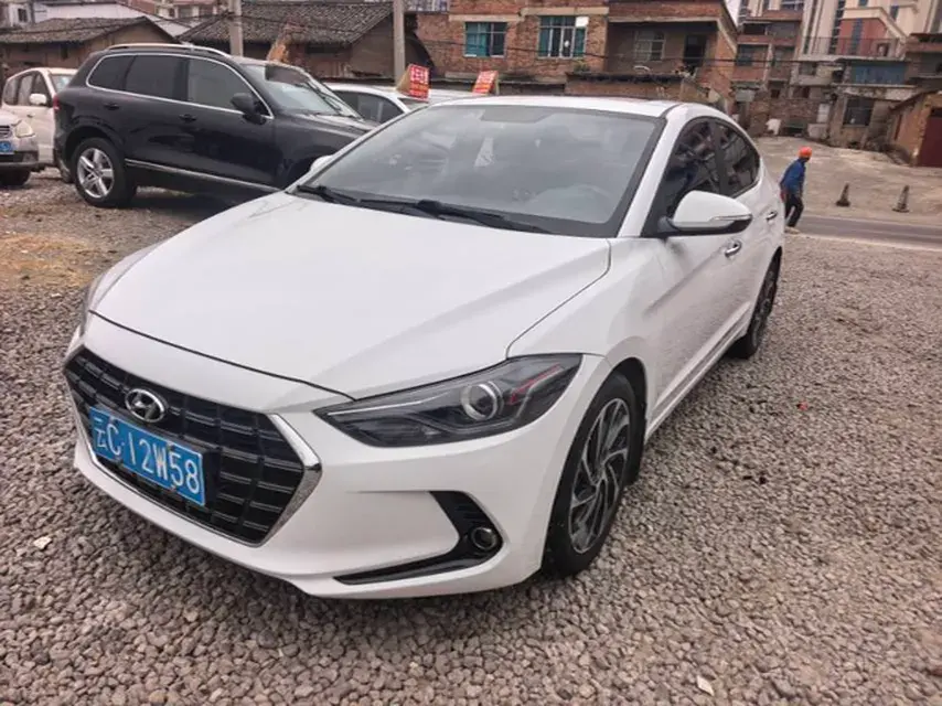 2019 Hyundai Elantra 1.4T 130HP L4 7DCT