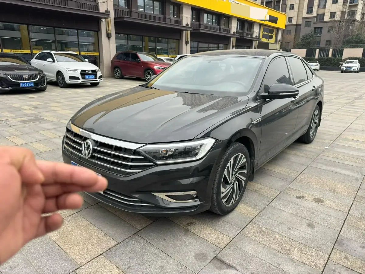 2021 Volkswagen Sagitar 1.4T 150HP L4 7DCT