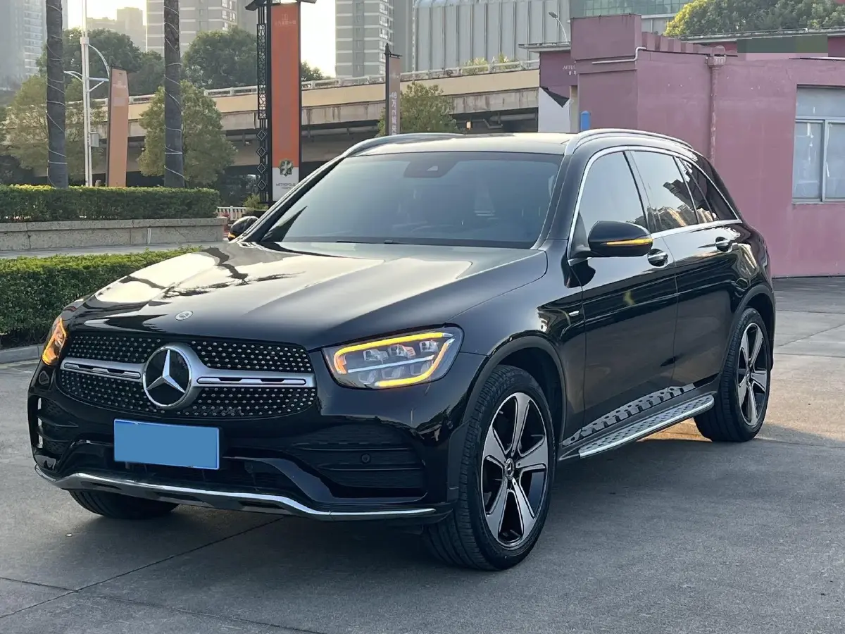 2022 Mercedes-Benz GLC Class 2.0T 258HP L4 9AT