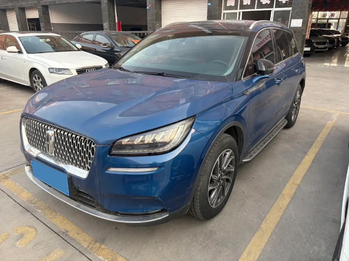 2022 Lincoln Corsair 2.0T 245HP L4 8AT