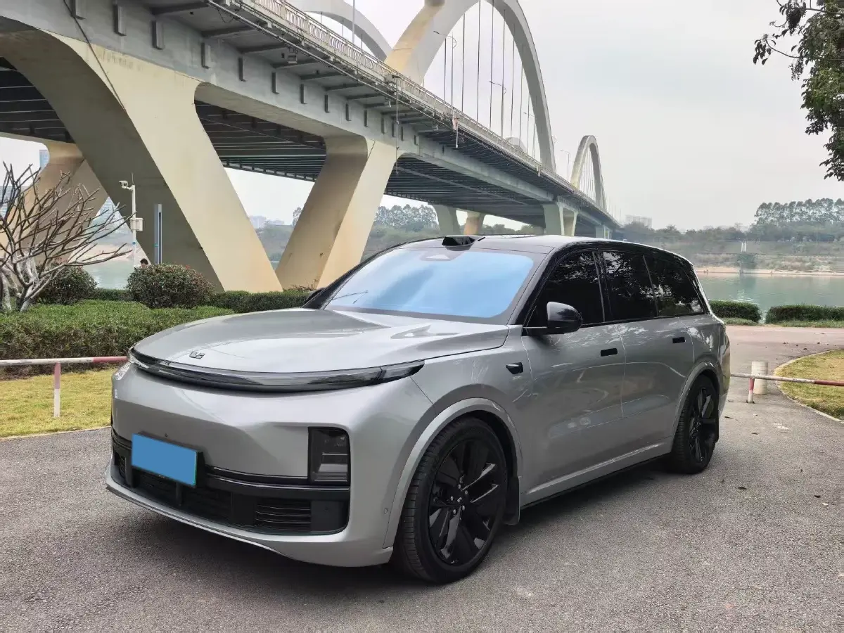 2022 Li L9 Range Extended 154HP REEV 42.6KWH