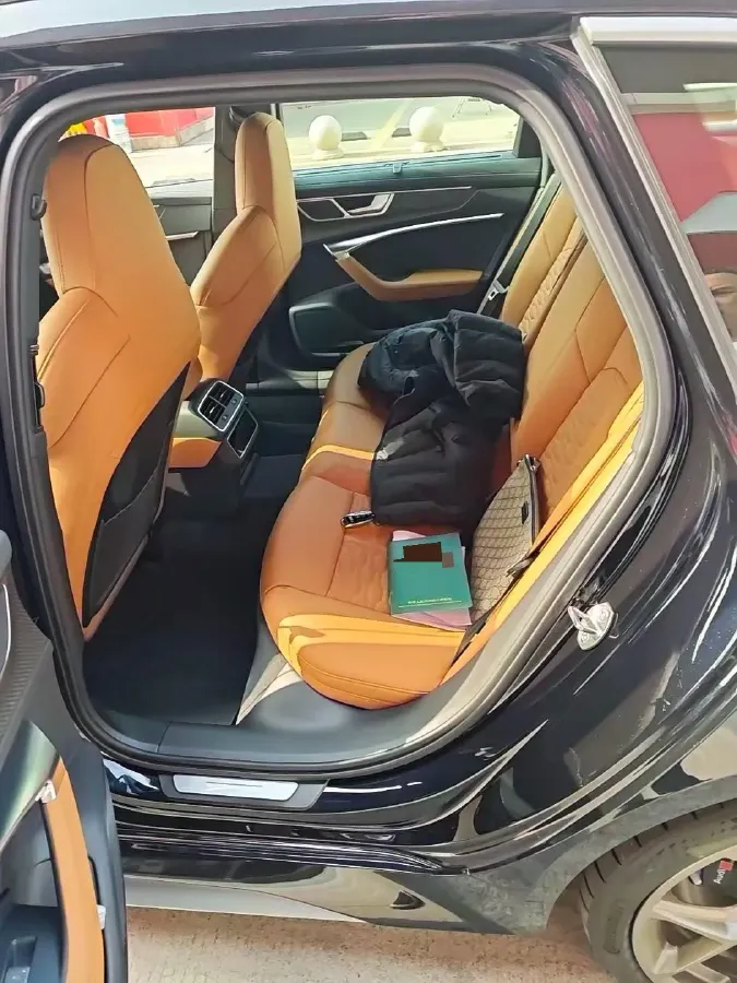 2024 Audi RS 6 4.0T 630HP V8 8AT,autocango,china used car exporter,china ev exporter,chinese used car exporter,chinese used ev exporter