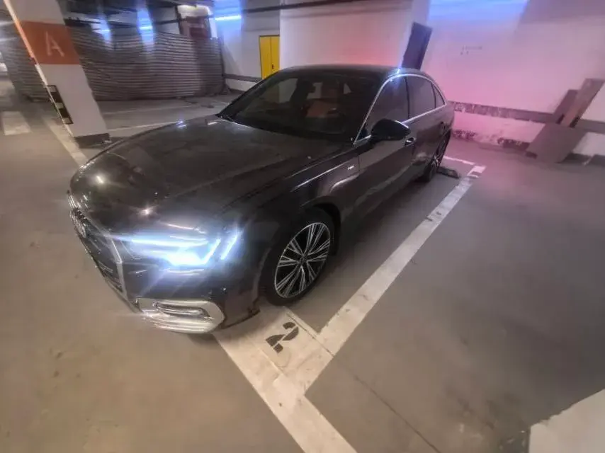 2024 Audi A6L 2.0T 245HP L4 7DCT