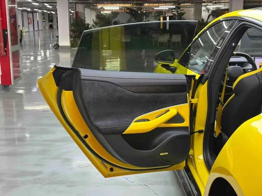 2025 MI SU7 Ultra BEV 93.7KWH,autocango,china used car exporter,china ev exporter,chinese used car exporter,chinese used ev exporter