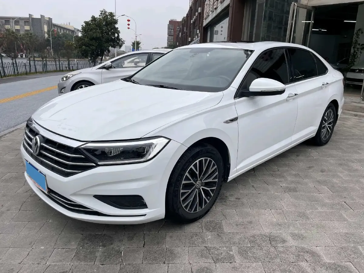 2020 Volkswagen Sagitar 1.4T 150HP L4 7DCT