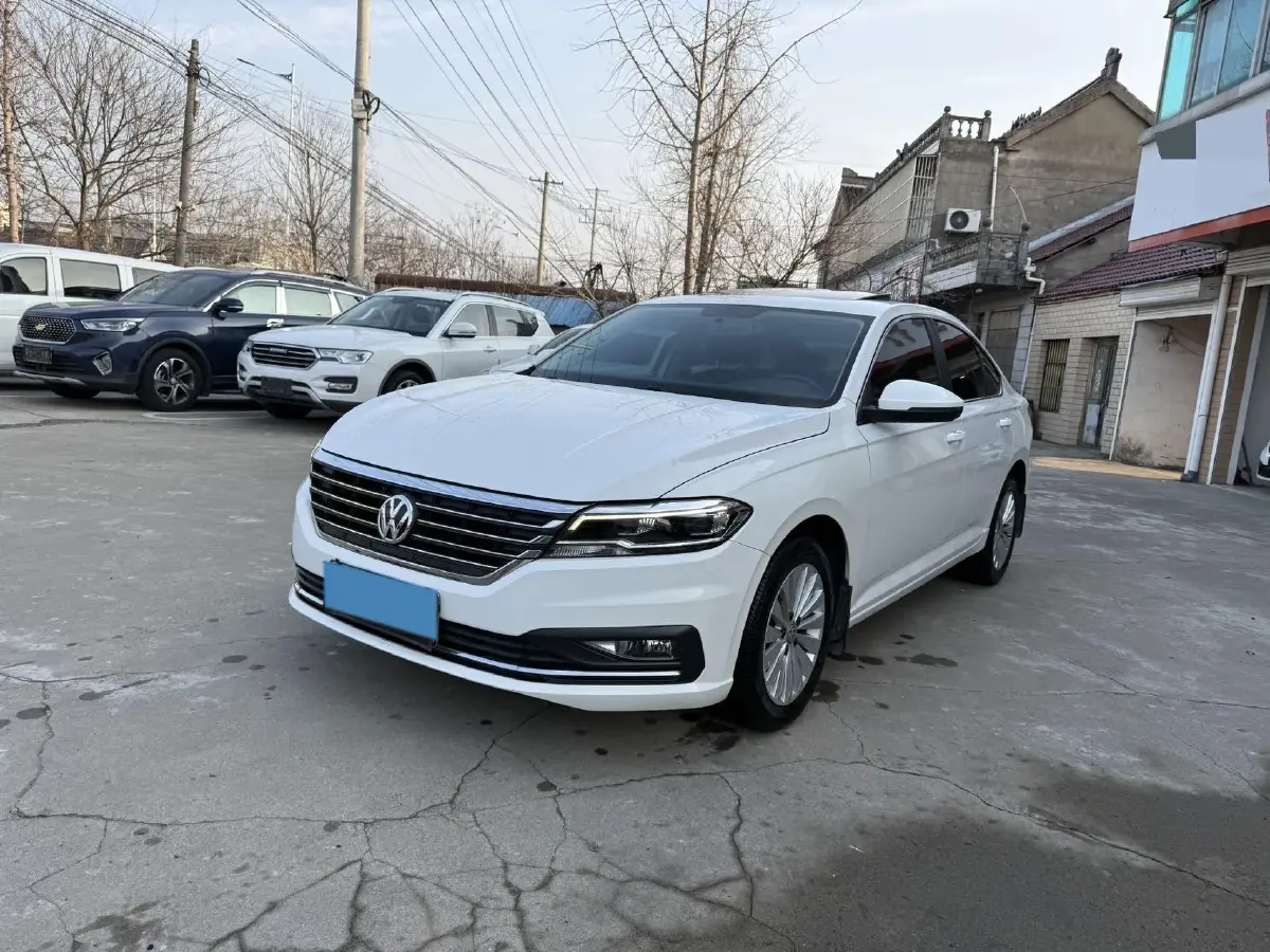 2019 Volkswagen Sagitar 1.2T 116HP L4 7DCT