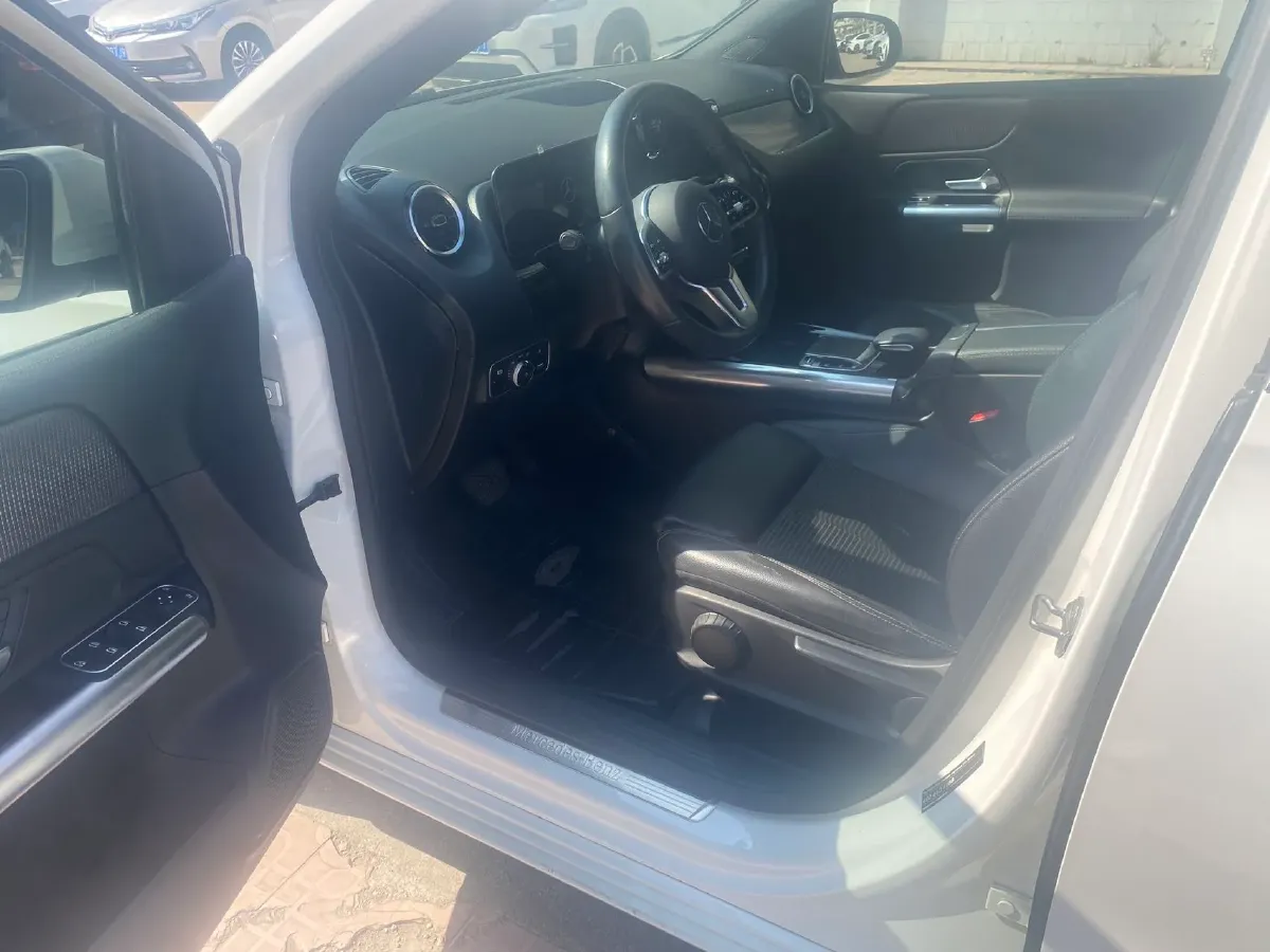 2020 Mercedes-Benz B Class 1.3T 163HP L4 7DCT,autocango,china used car exporter,china ev exporter,chinese used car exporter,chinese used ev exporter