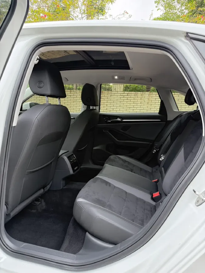 2019 Luxgen Grand 7 MPV 2.0T 188HP L4 6AT,autocango,china used car exporter,china ev exporter,chinese used car exporter,chinese used ev exporter