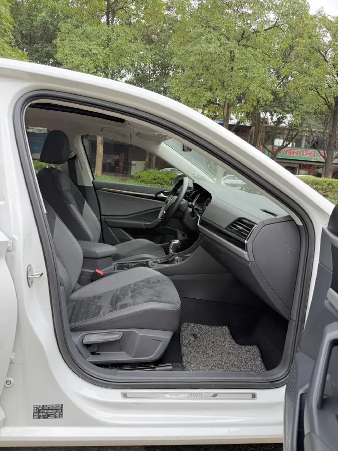 2019 Luxgen Grand 7 MPV 2.0T 188HP L4 6AT,autocango,china used car exporter,china ev exporter,chinese used car exporter,chinese used ev exporter