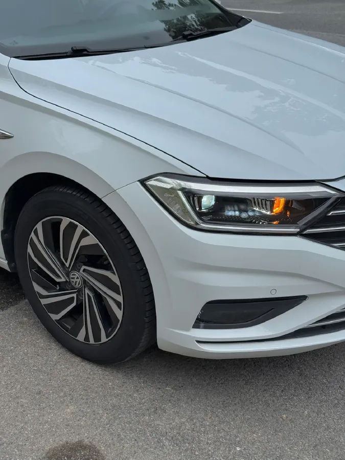 2019 Luxgen Grand 7 MPV 2.0T 188HP L4 6AT,autocango,china used car exporter,china ev exporter,chinese used car exporter,chinese used ev exporter