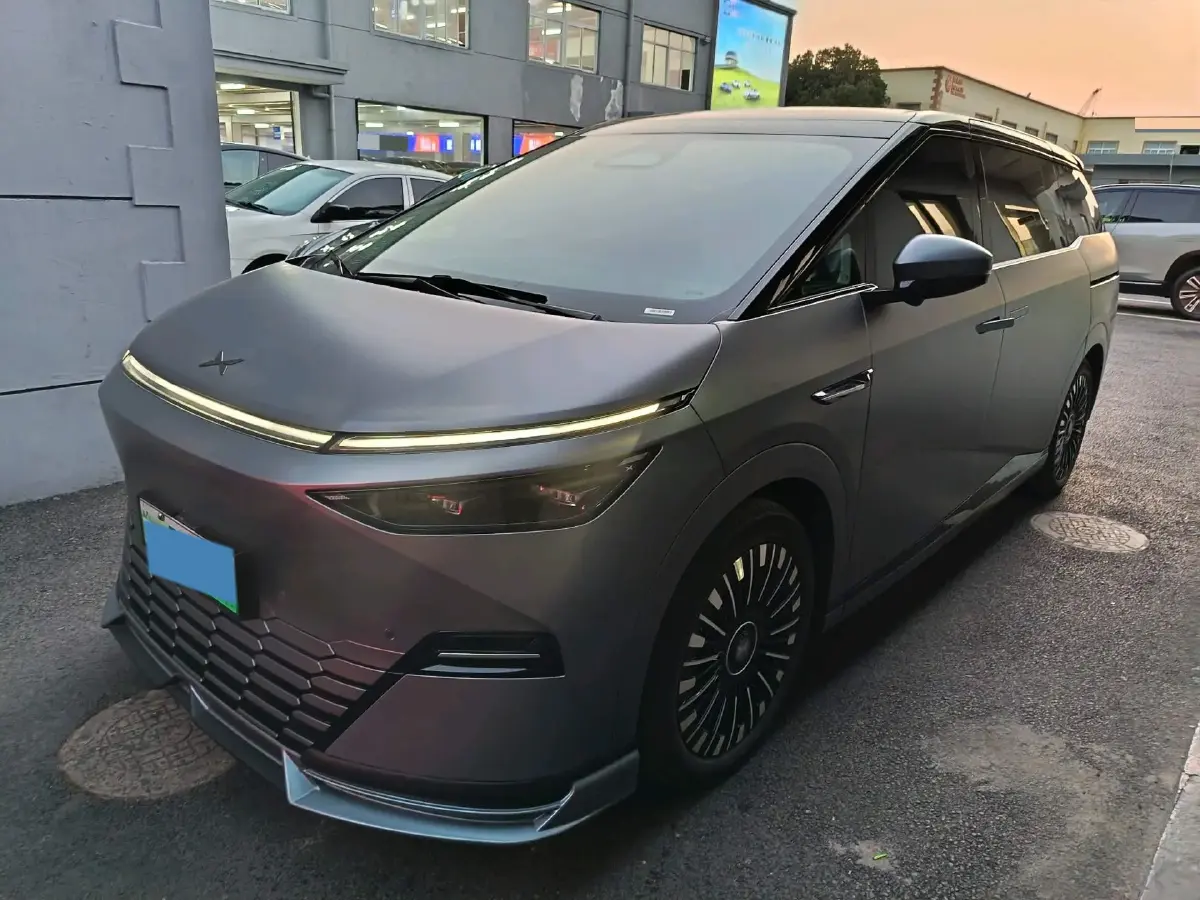 2024 Xpeng X9 BEV 101.5KWH