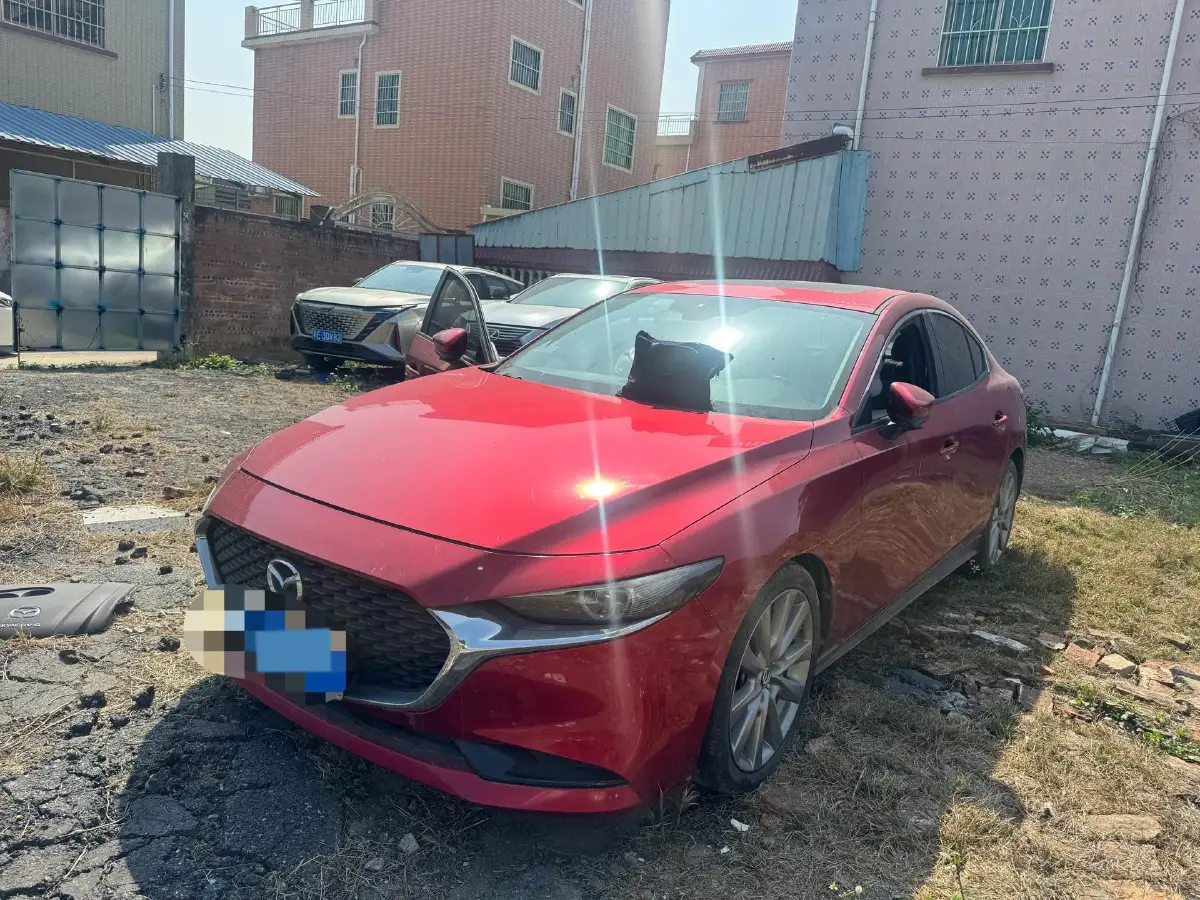 2021 Mazda 3 Axela 2.0L 158HP L4 6AT