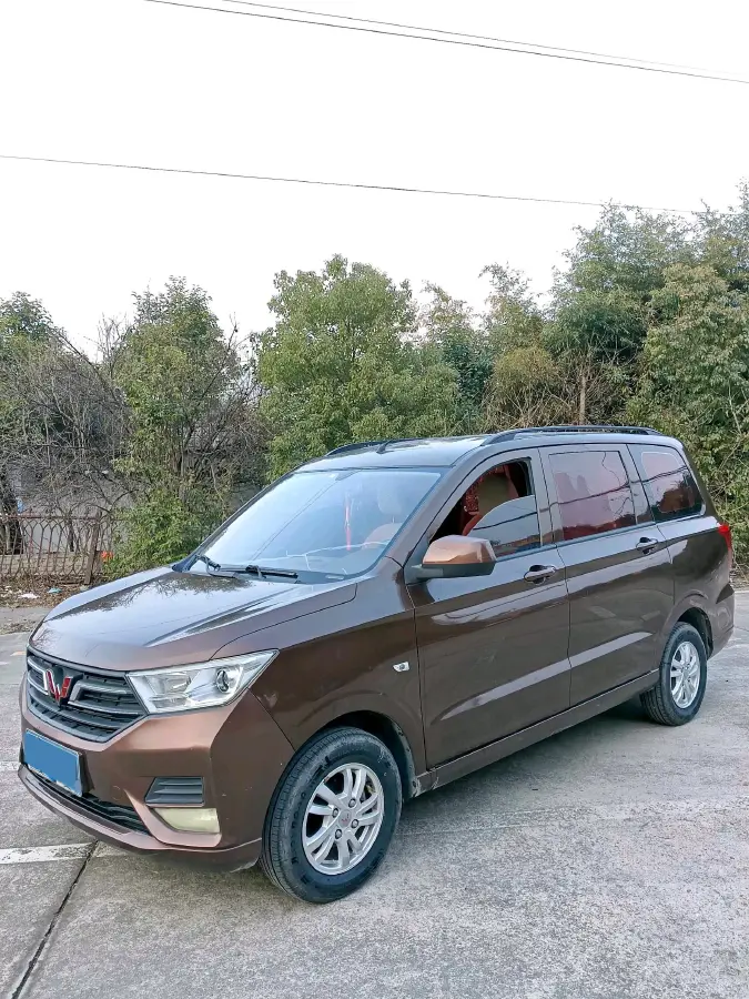 2018 WuLing HongGuang 1.5L 105HP L4 5MT