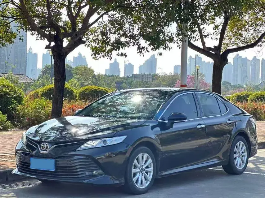 2019 Toyota Camry 2.0L 178HP L4 CVT