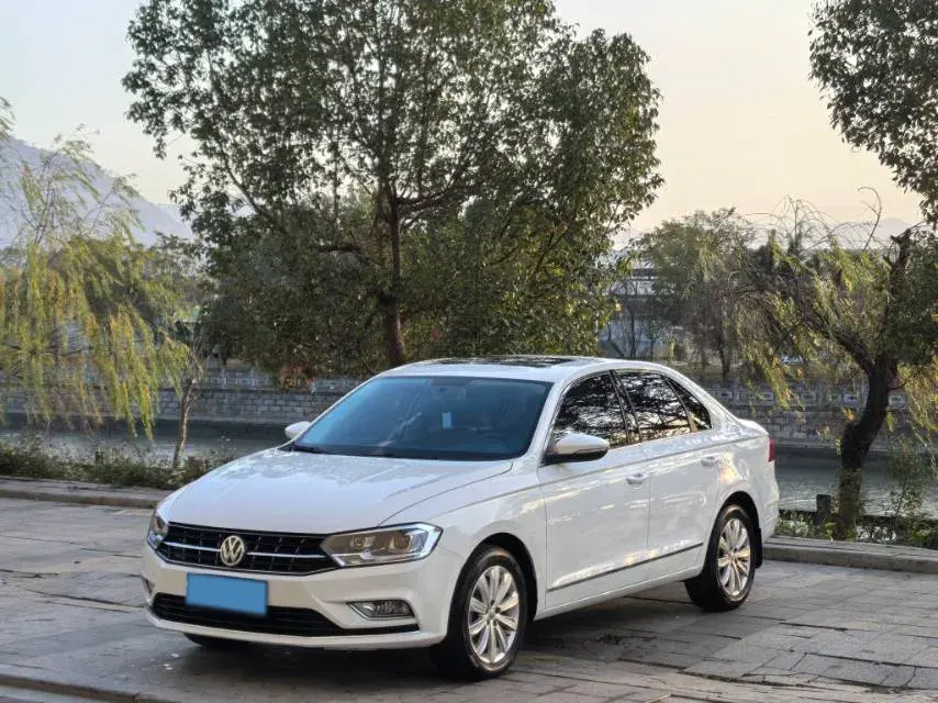 2018 Volkswagen Bora 1.5L 110HP L4 6AT