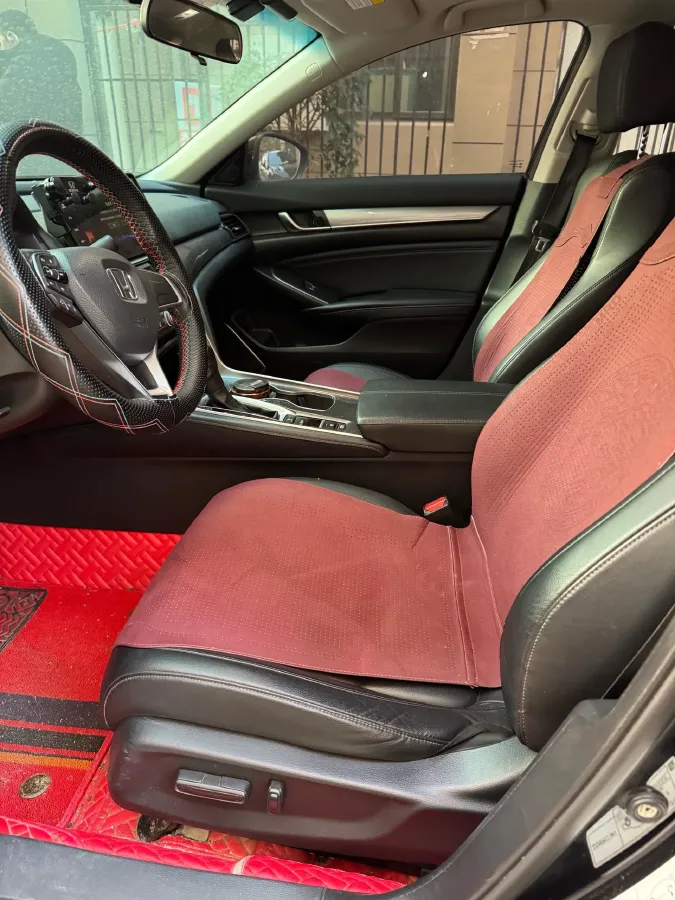 2022 Honda Accord 1.5T 194HP L4 CVT,autocango,china used car exporter,china ev exporter,chinese used car exporter,chinese used ev exporter