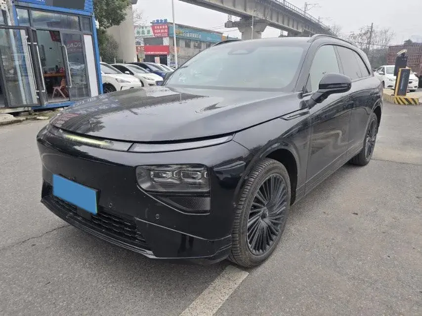 2025 Xpeng G9 BEV 79KWH