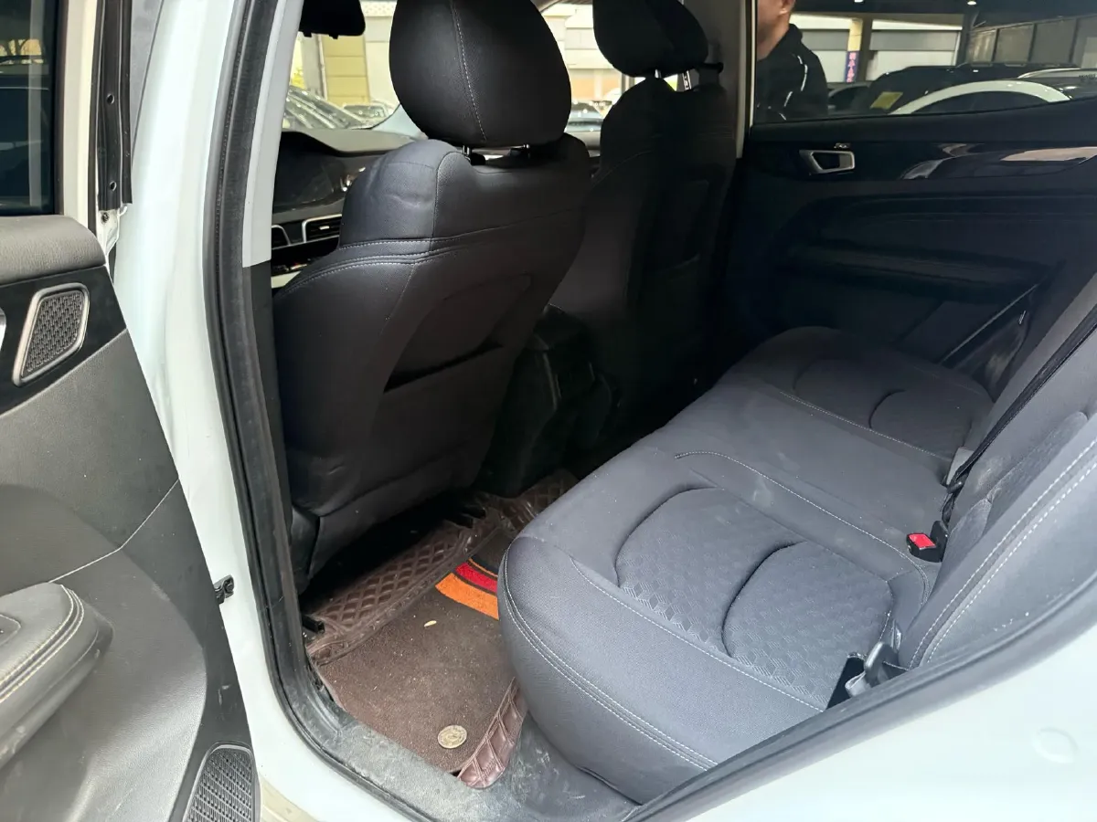 2020 KaiYi XuanJie 1.5L 116HP L4 5MT,autocango,china used car exporter,china ev exporter,chinese used car exporter,chinese used ev exporter