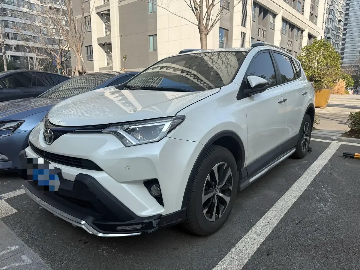 2019 Toyota RAV4 2.0L 151HP L4 CVT