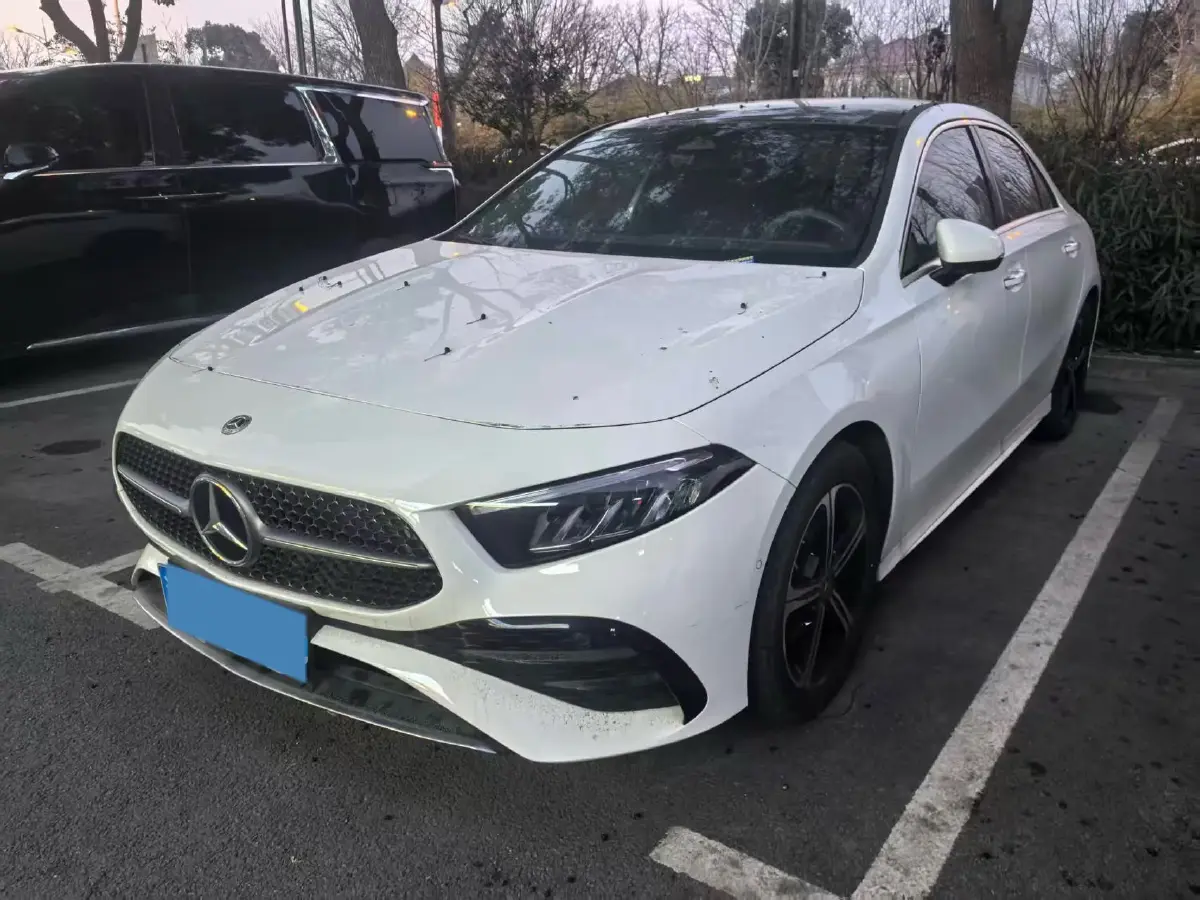 2023 Mercedes-Benz A Class 1.3T 163HP L4 7DCT