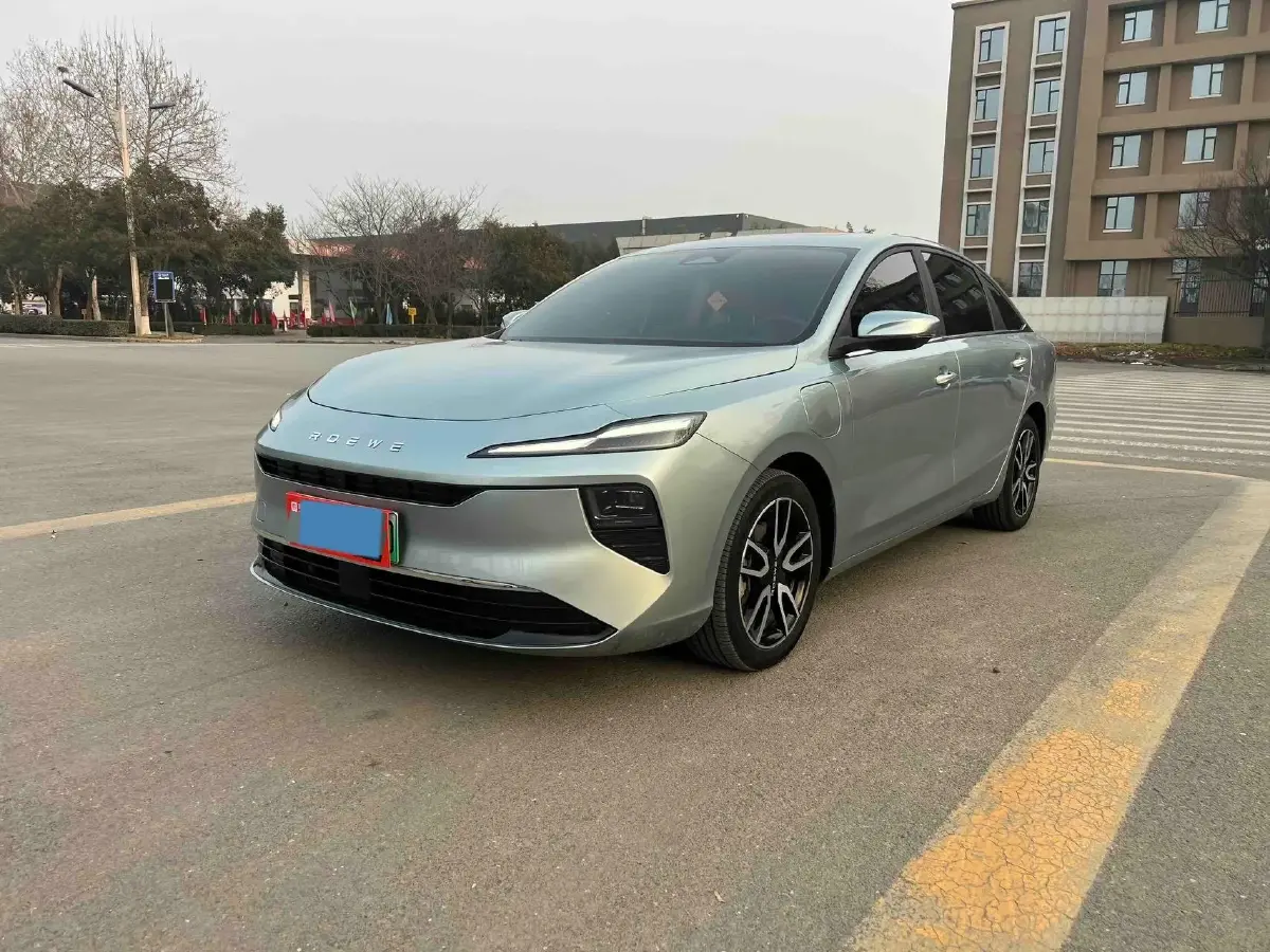 2025 Roewe D6 BEV