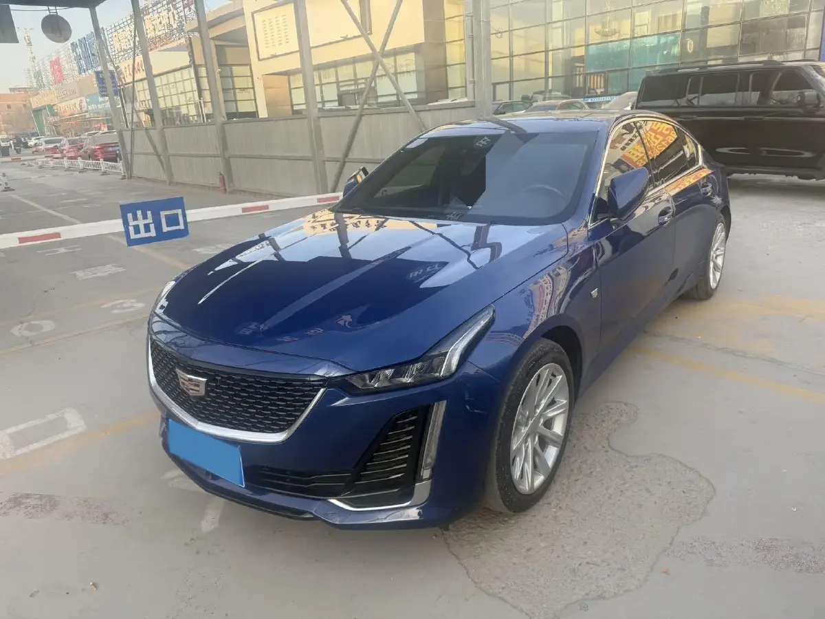 2020 Cadillac CT5 2.0T 237HP L4 10AT