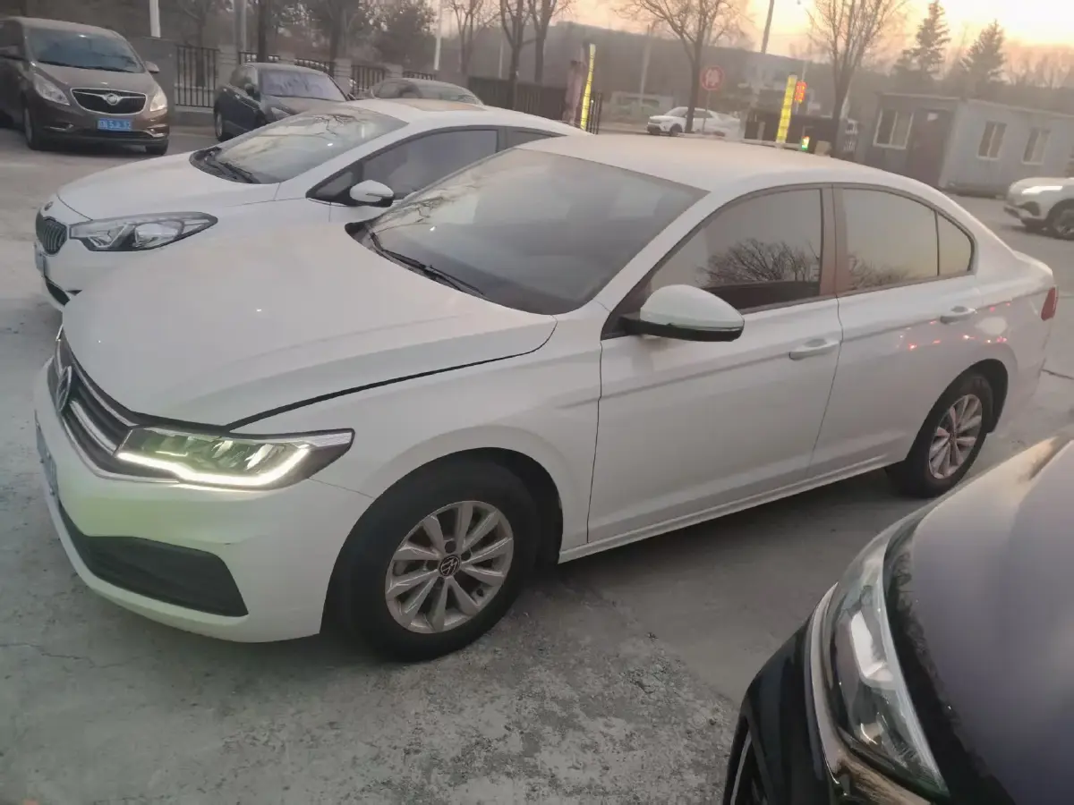 2021 Volkswagen Bora 1.5L 113HP L4 6AT