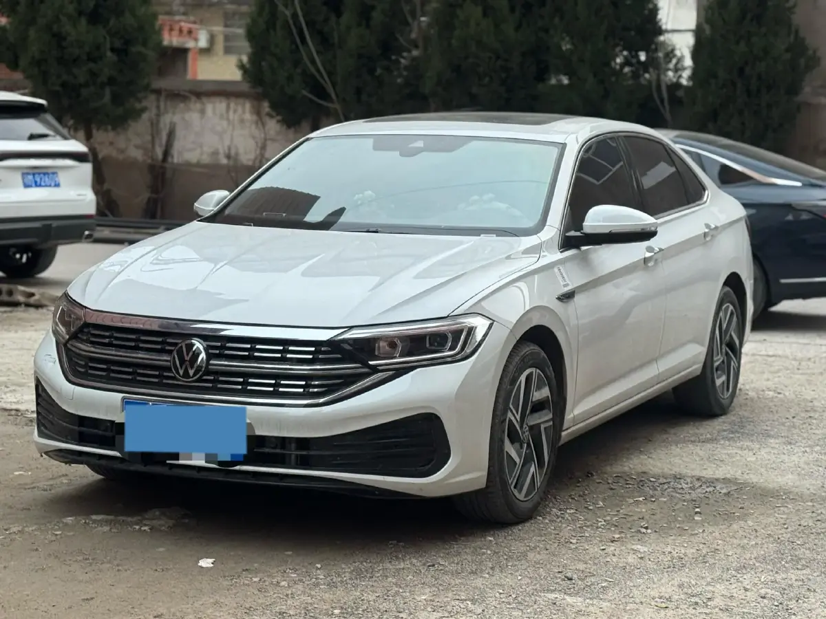 2024 Volkswagen Sagitar 1.5T 160HP L4 7DCT